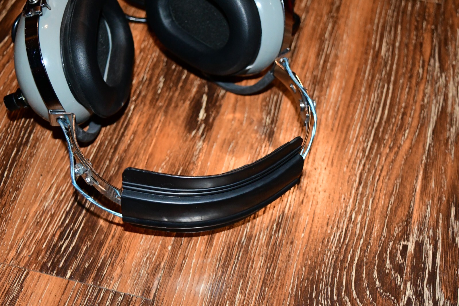 AVIX AX-20 Headset - Dual GA Plugs-good shape- rare 2k