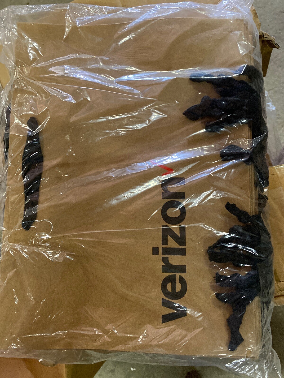 Lot Of 60 New Verizon Gift Bags With Tissue Paper