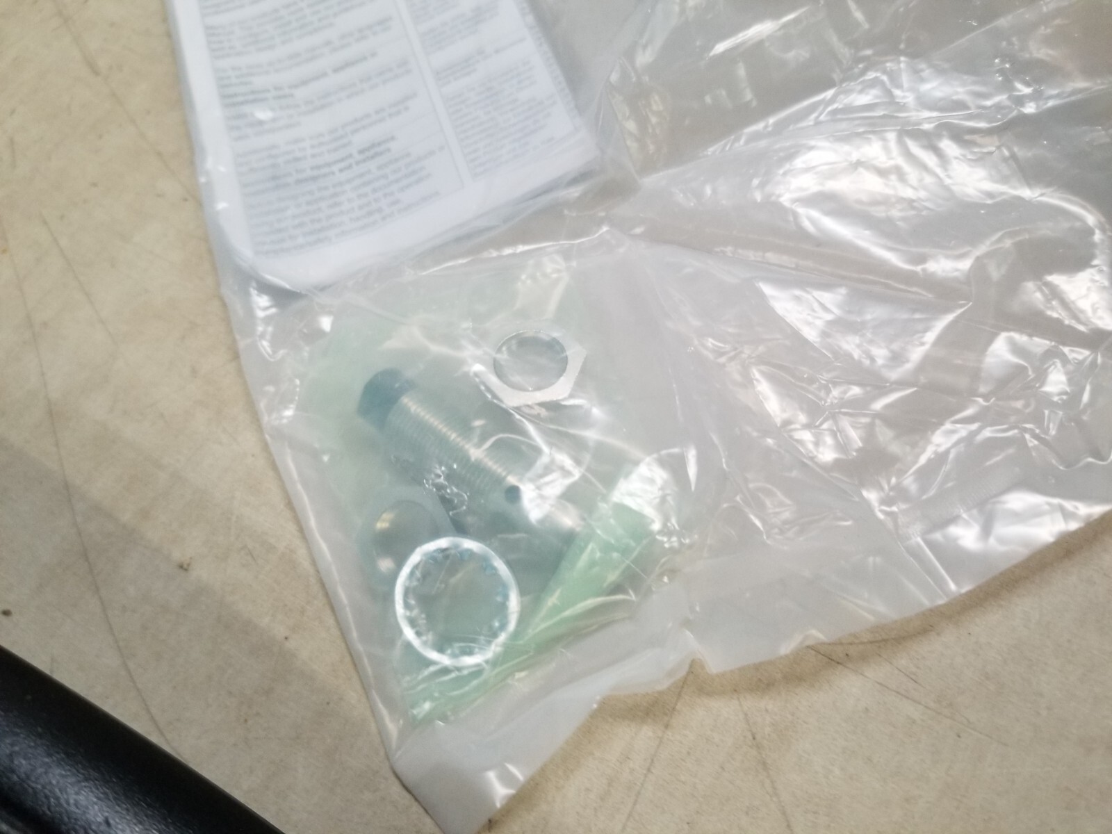 Omron E2B-M18KN16-M1-B1 Proximity Sensor New One . E2BM18KN16M1B1