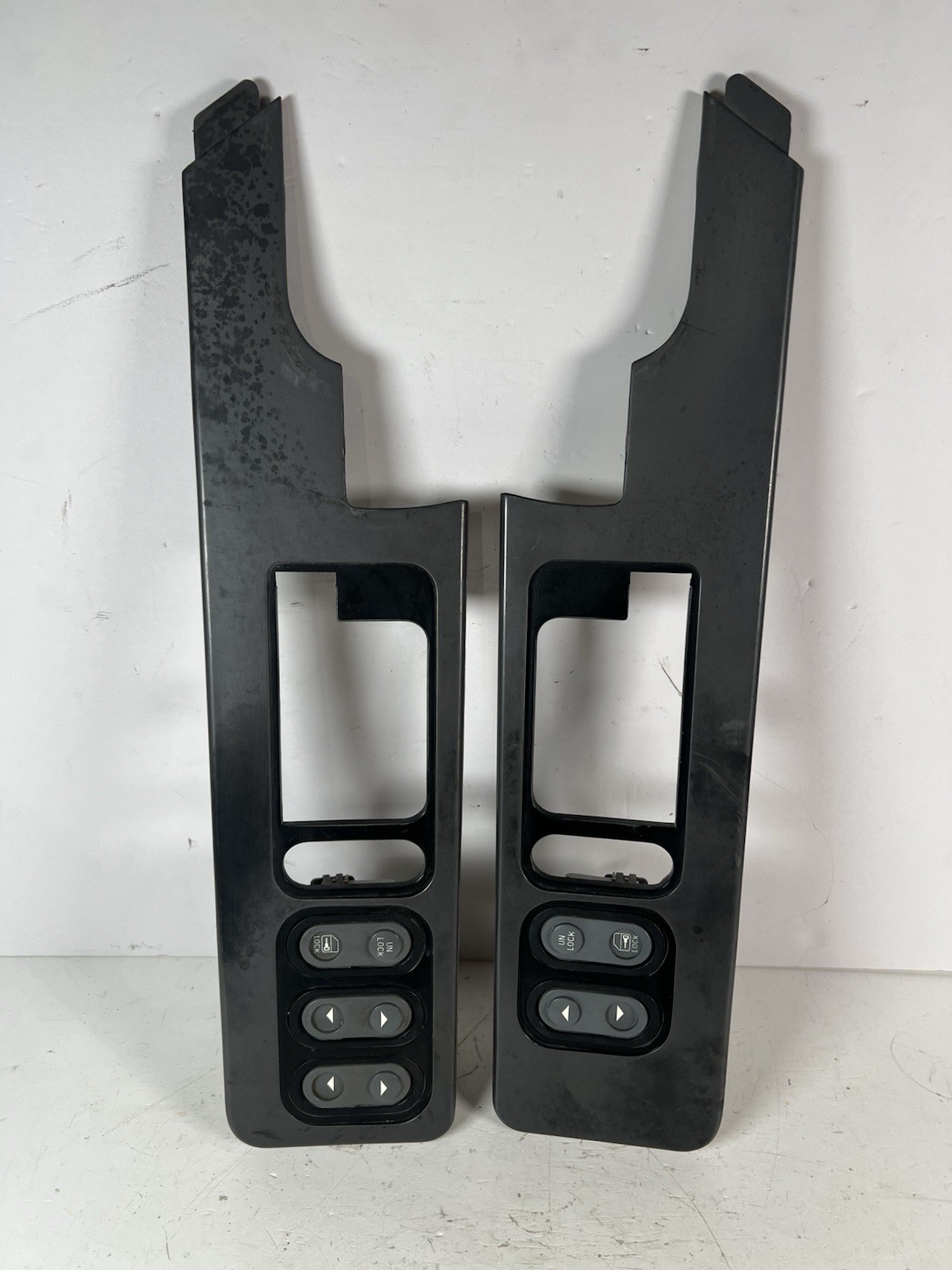 88-94 Chevy GMC Truck Pair Of Door Lock Bezels W/ Switches OEM 15615129 15615130