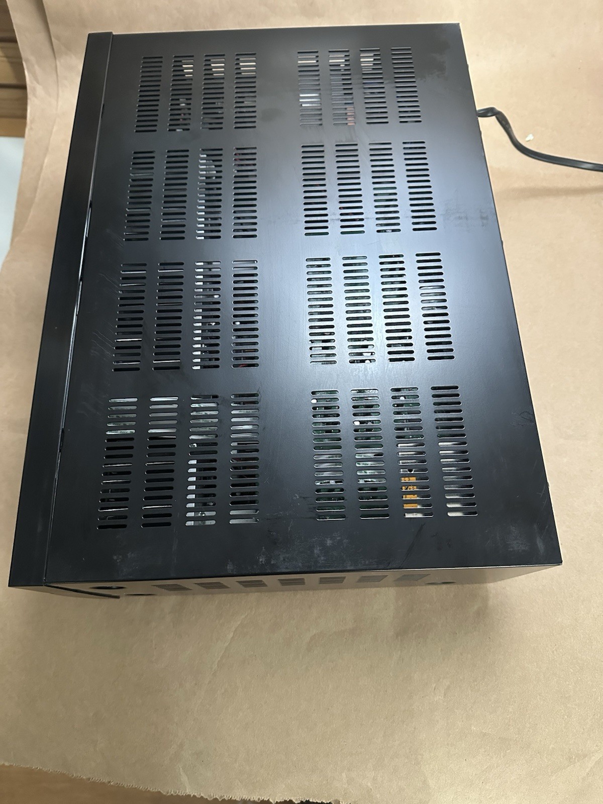 Accurian 6.1 Channel Audio Video Surround Receiver Model 31-5048 (RadioShack)