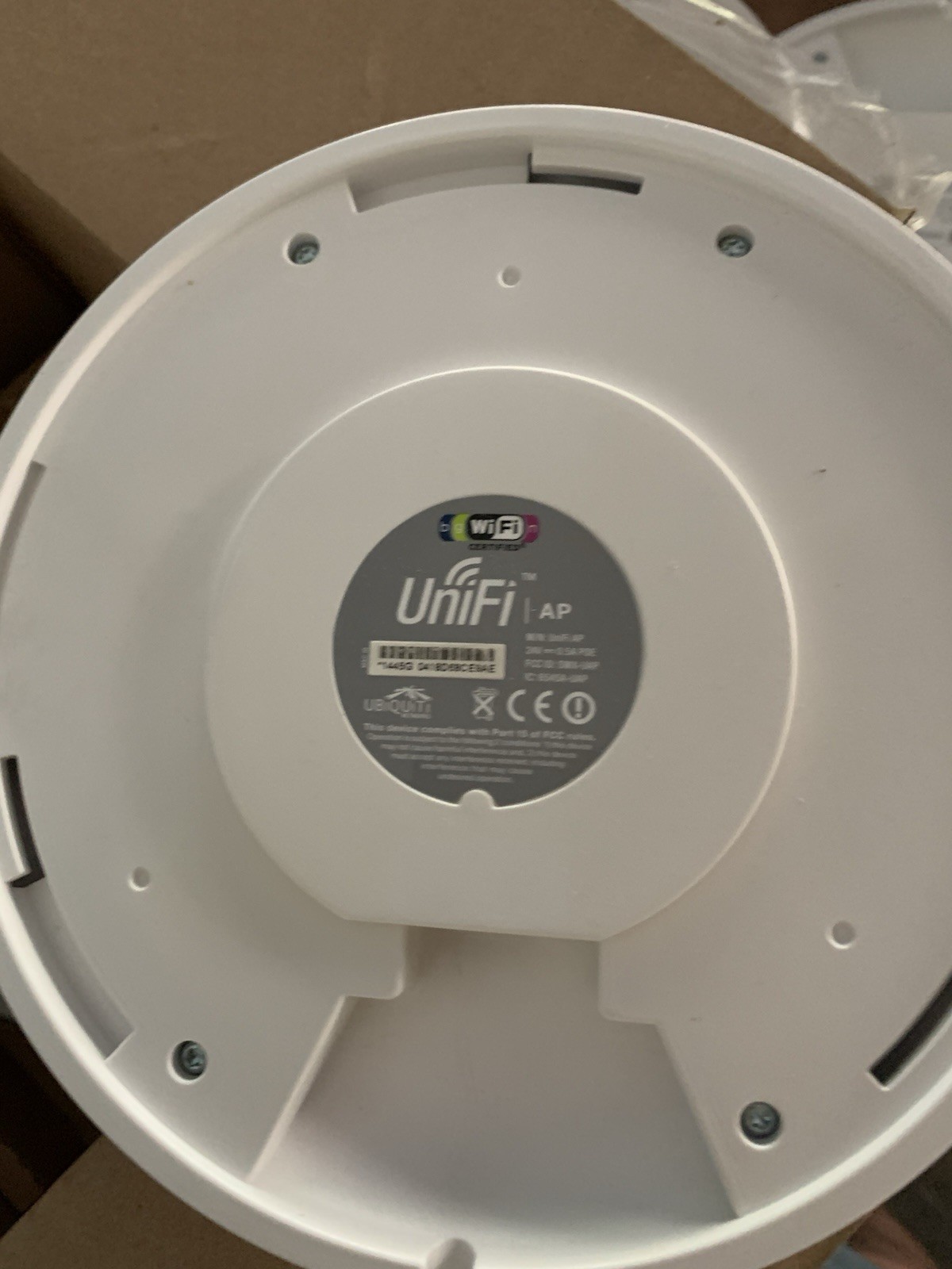 Ubiquiti UniFi AP Wireless Access Point – Dual Band UAP, Tested