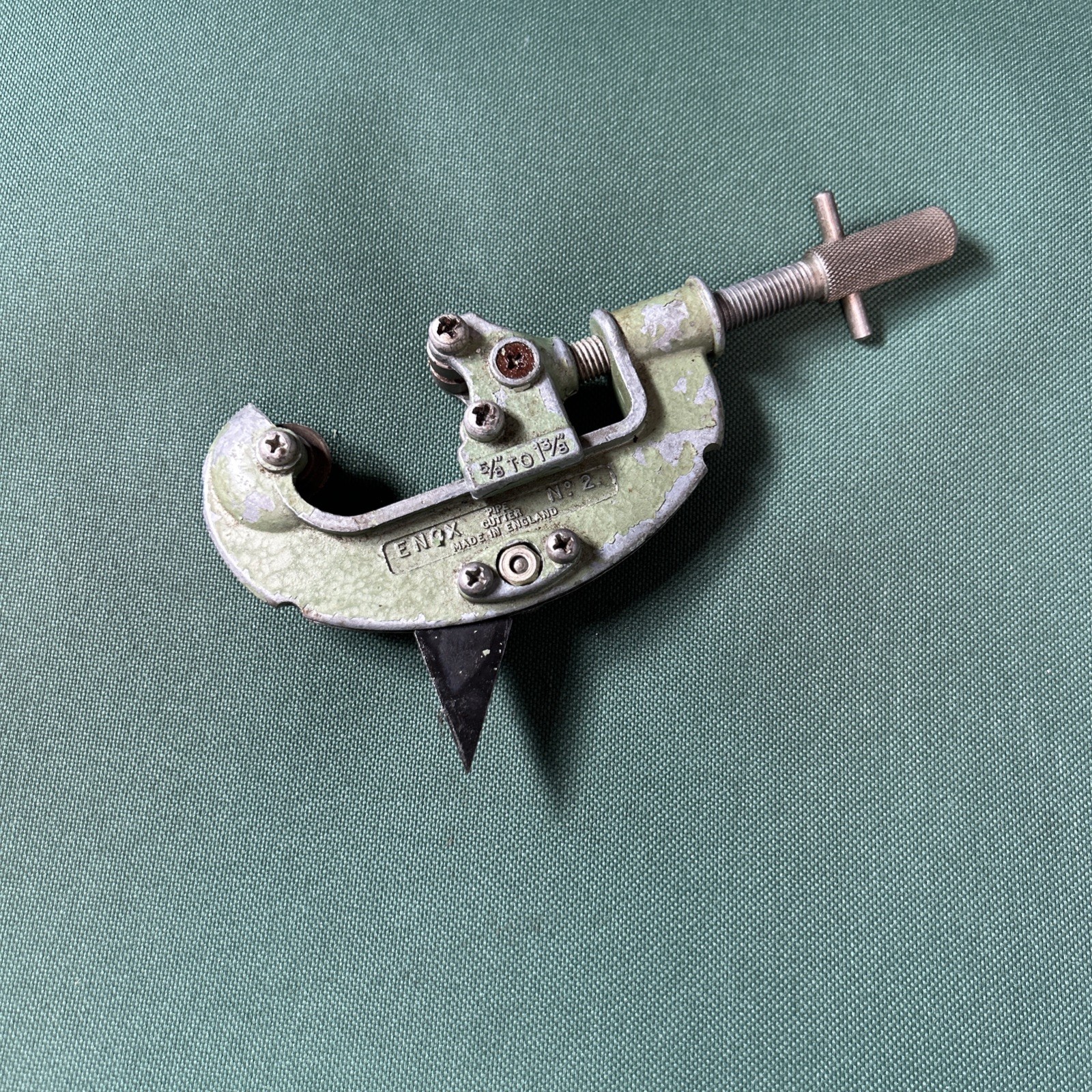 Vintage Enox No2 Tube pipe Cutter 5/8" to 1 3/8" Made in England.