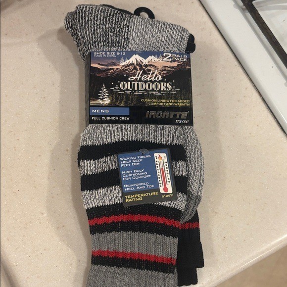 Ironyte Full Cushion Crew Socks Mens 6-12 Black Grey NEW 2-Pack Hello Outdoors