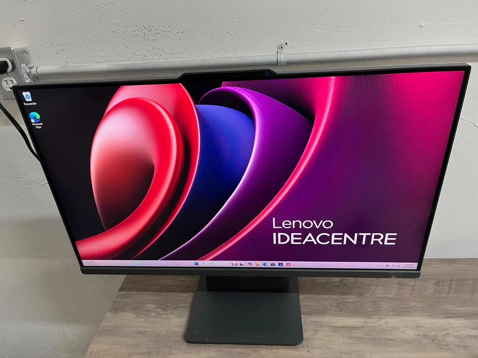 Lenovo IdeaCentre AIO 27" Desktop FHD Ryzen 5 8645HS 16GB 1TB SSD F0HQ0060US