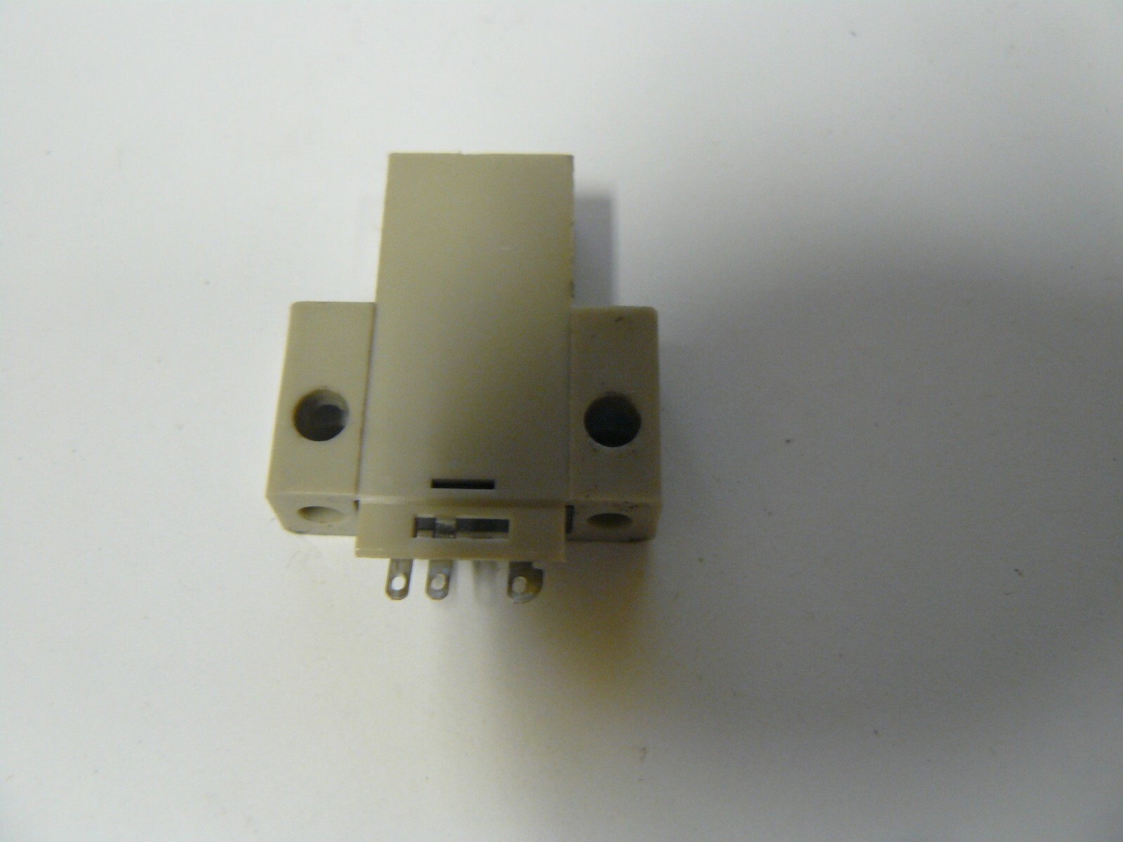 OMRON EE-SPWL311 PHOTOELECTRIC MICRO SENSORS