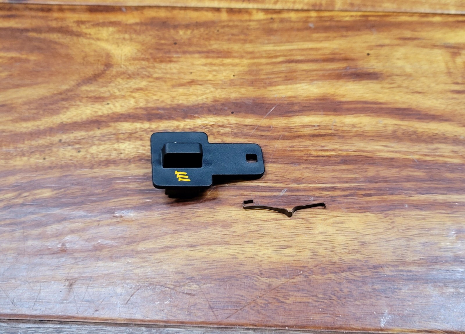 DeWALT MODE SWITCH BUTTON  FOR DCN680 DCN681 DCN662 20V XR  Nailer N466948