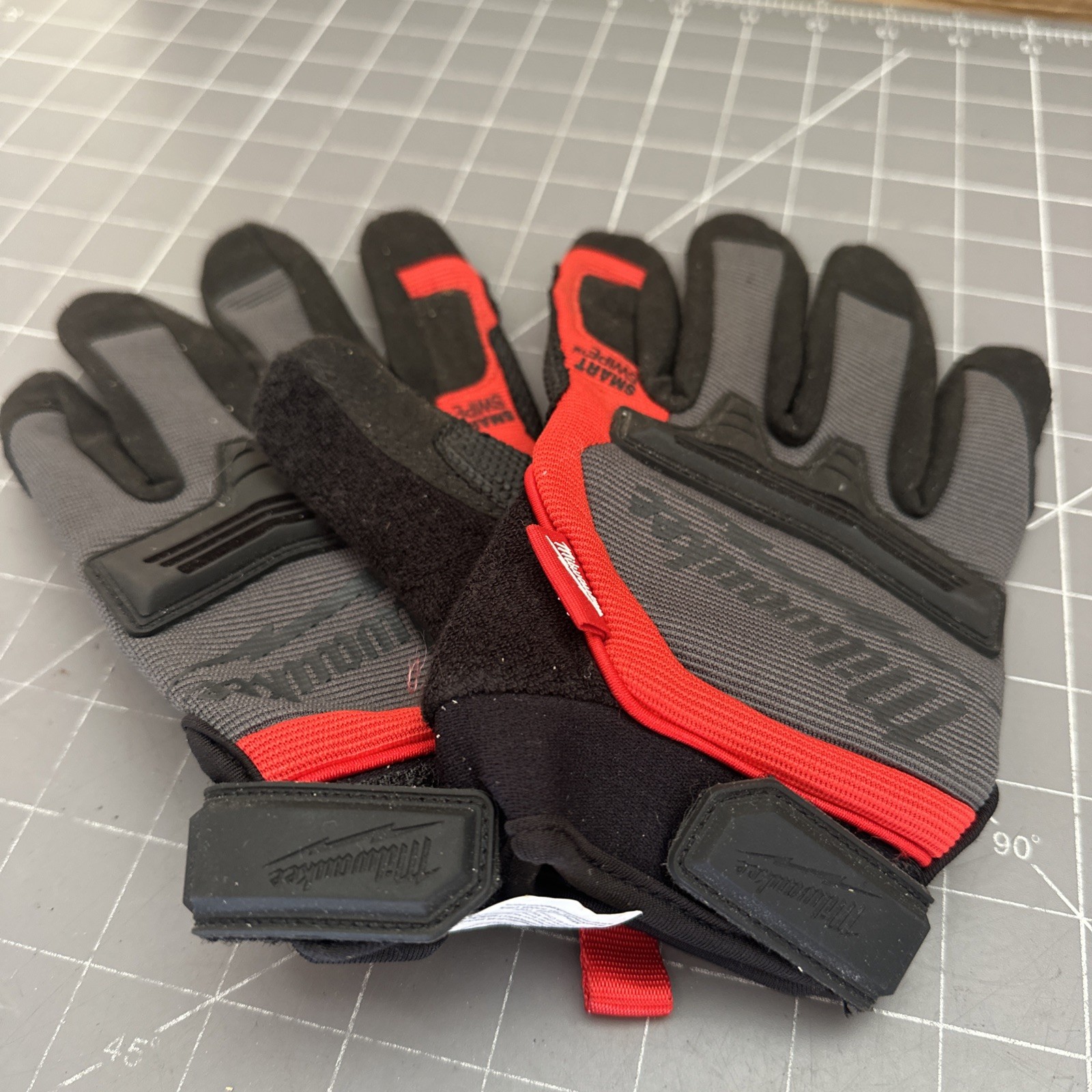 New Milwaukee 48-22-8732 Large L  Durable Demolition Work Gloves Smartswipe