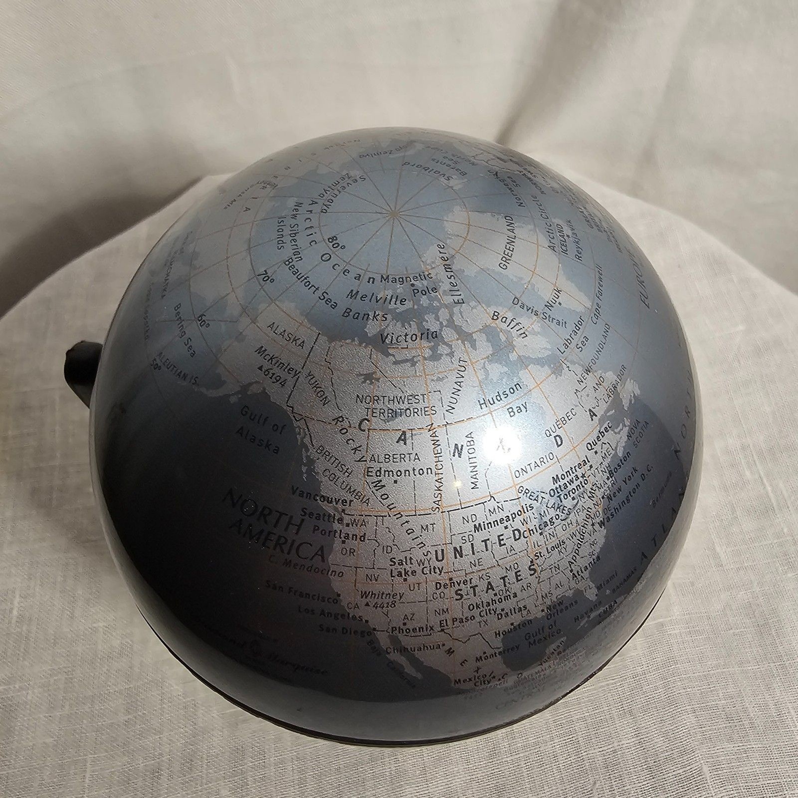 Replogle Small Earth Globe Desk Top Size Spins Revolves Very Detailed 2001