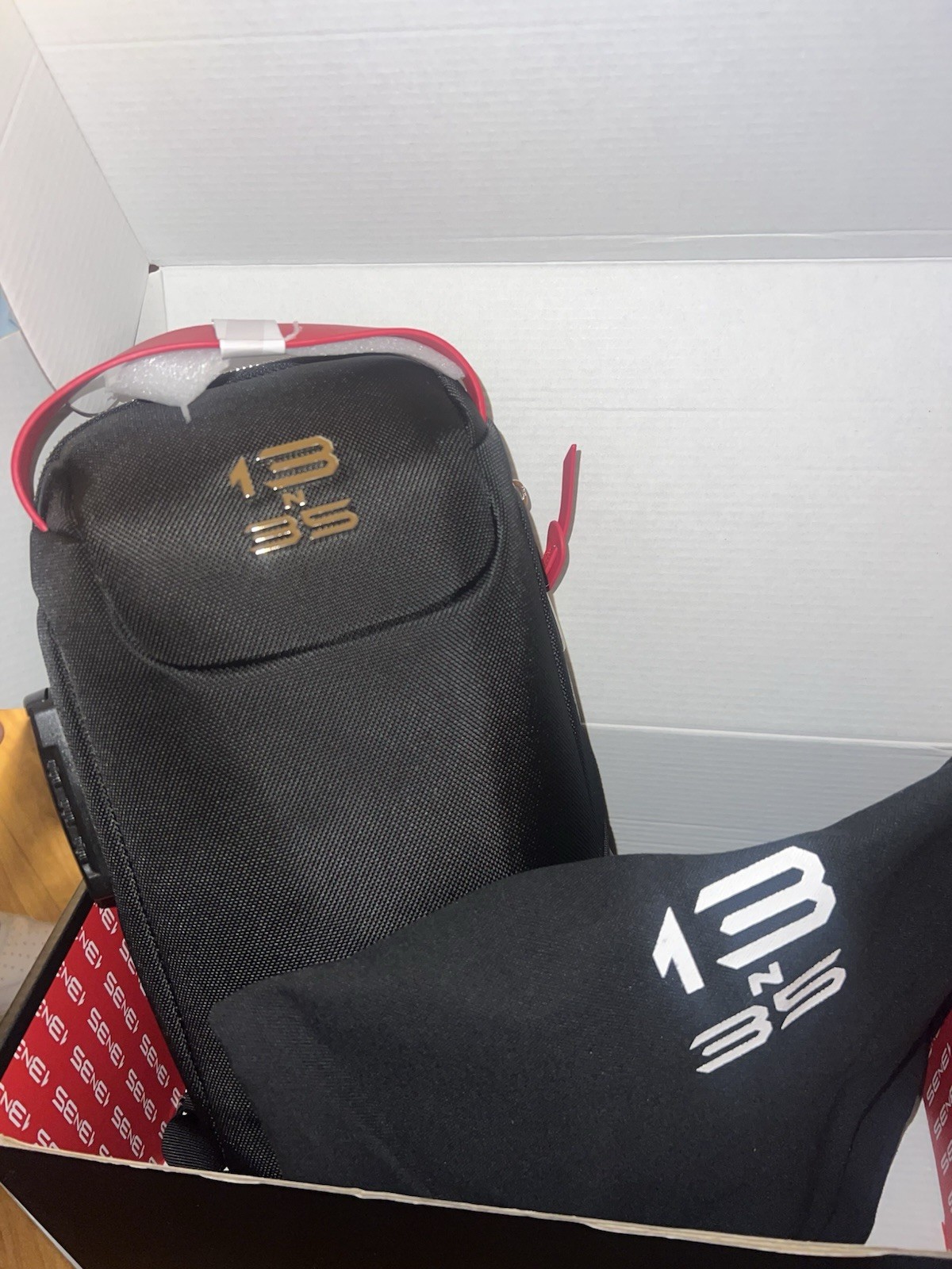 NEW Unisex Crave Tracy McGrady Crossbody Bag — Black/Red, 14×8×5 in (Item 13n35