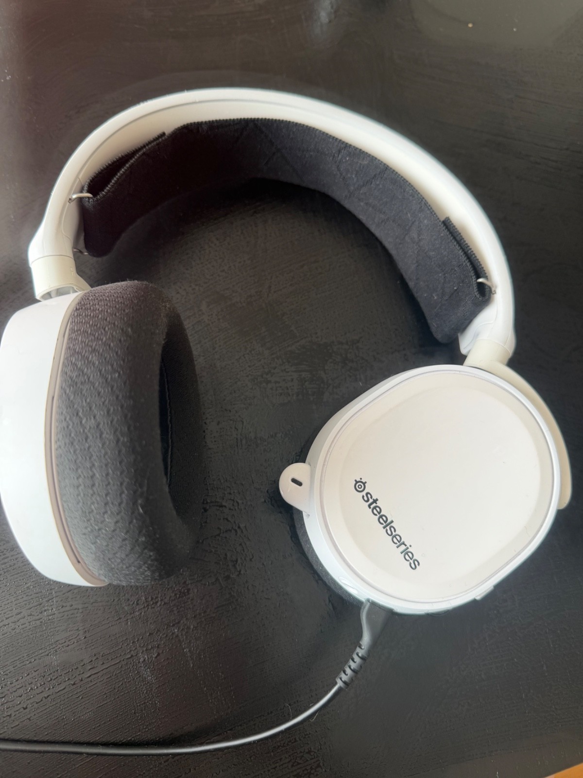 SteelSeries Wired Gaming Headset – White