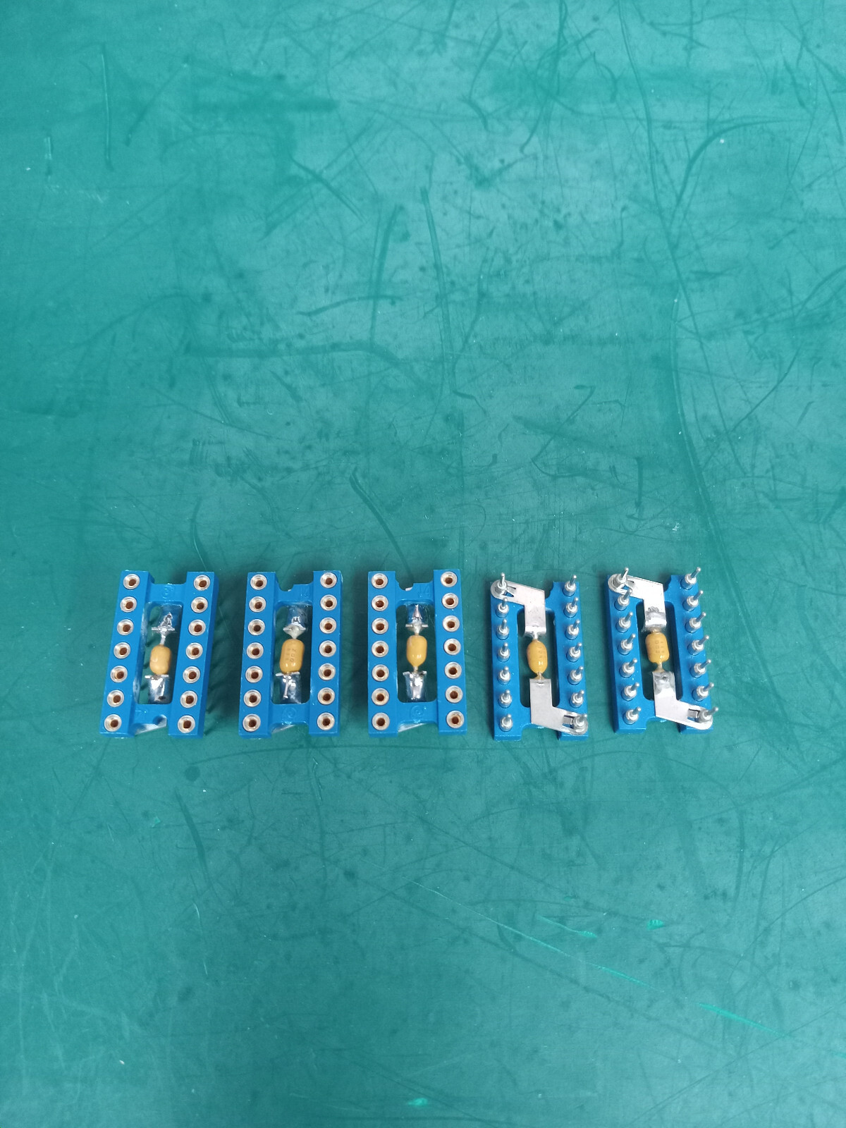 14 PIN Mill-Max DIP Machined contacts IC Socket w/ Bypass Capacitors    (5 PCS )