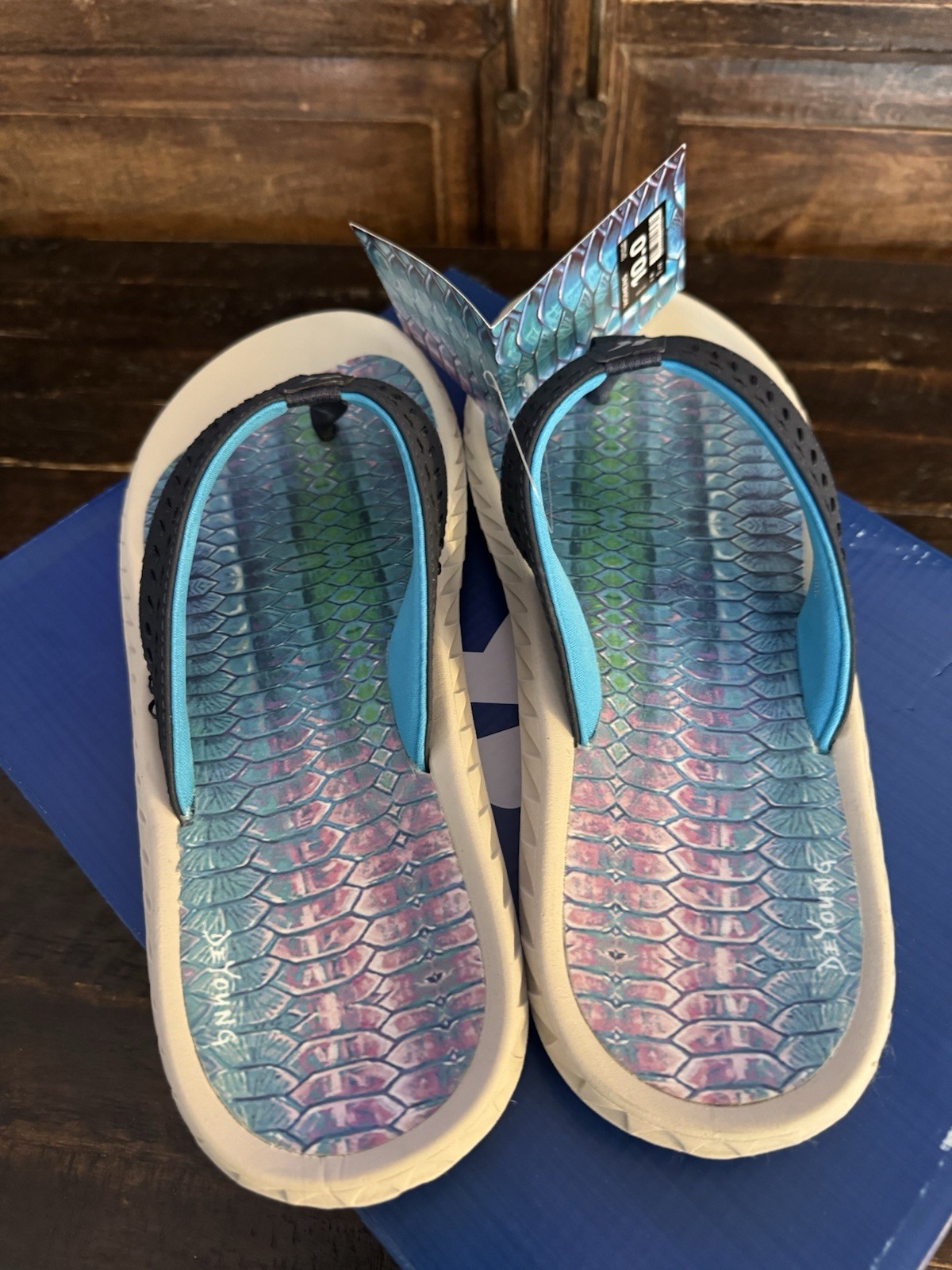 Korkers Women's Fish Flip Tarpon with Fixed Kling-On Deck Soles (Size 10)