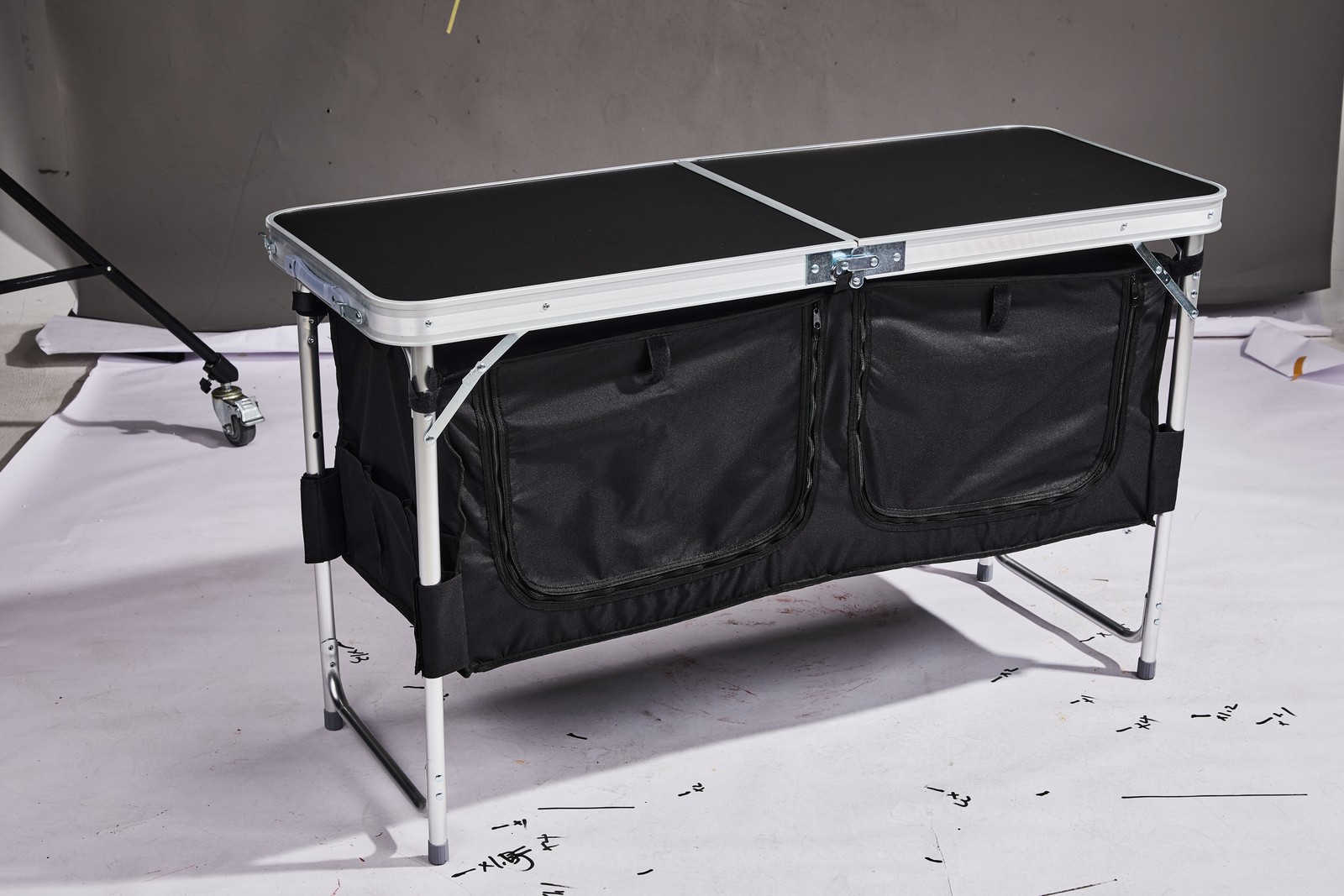 4ft Portable Pinic Table with 3 Adjustable Height,CarryHandle for Outdoor Indoor
