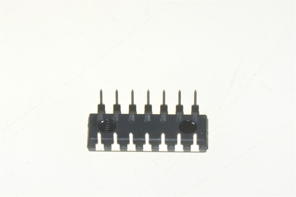 New (135pcs) CD74AC00E TEXAS INSTRUMENTS IC Logic