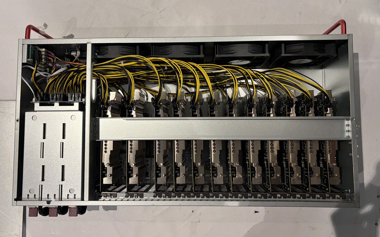 OCTOMINER W3BCLOUD X12 ULTRA CRYPTO MINER MINING RIG FIKDP9-2101 12*RX 470 8GB