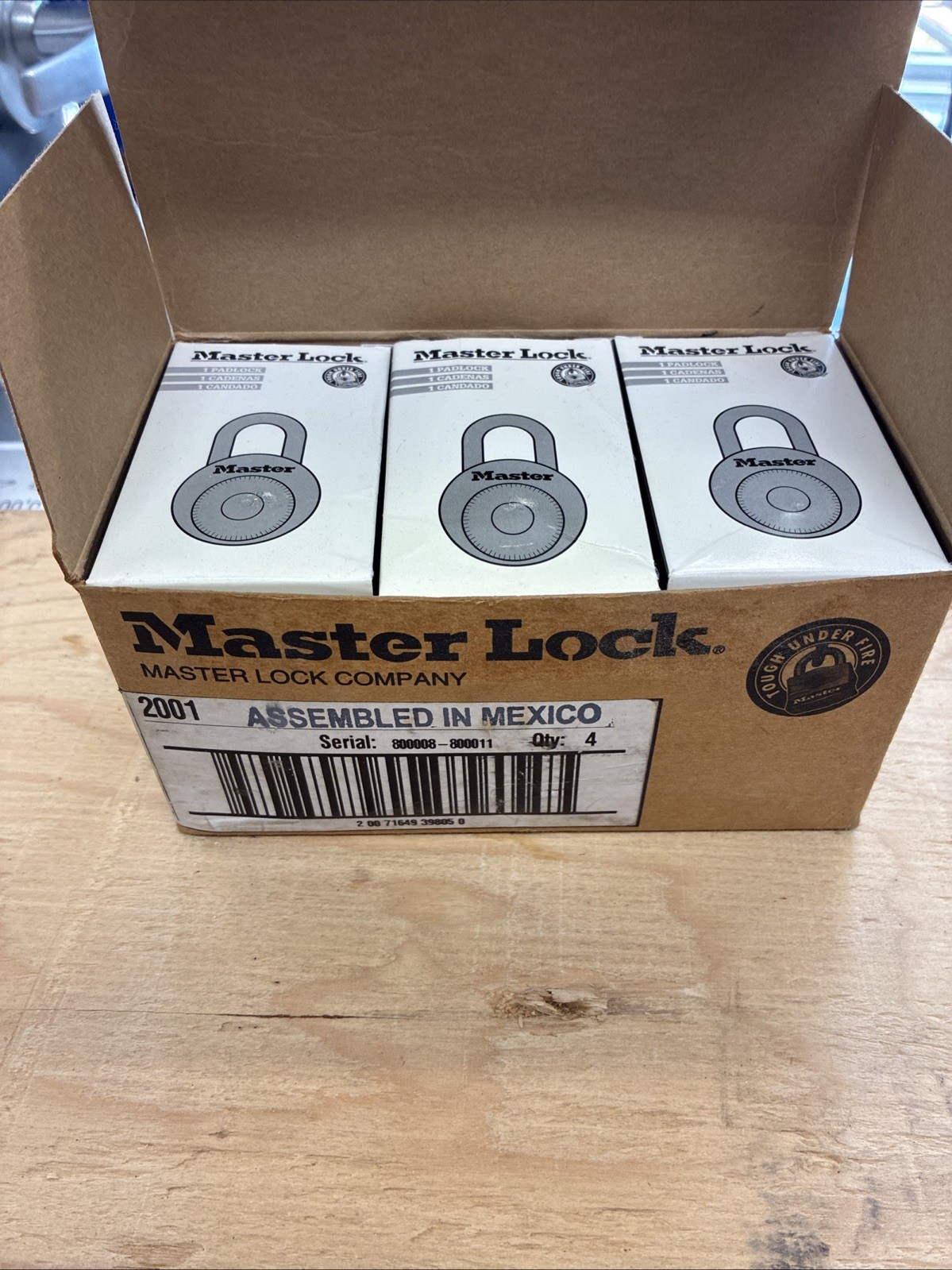 Master 2001 Heavy Duty, Dial Combination Padlock.