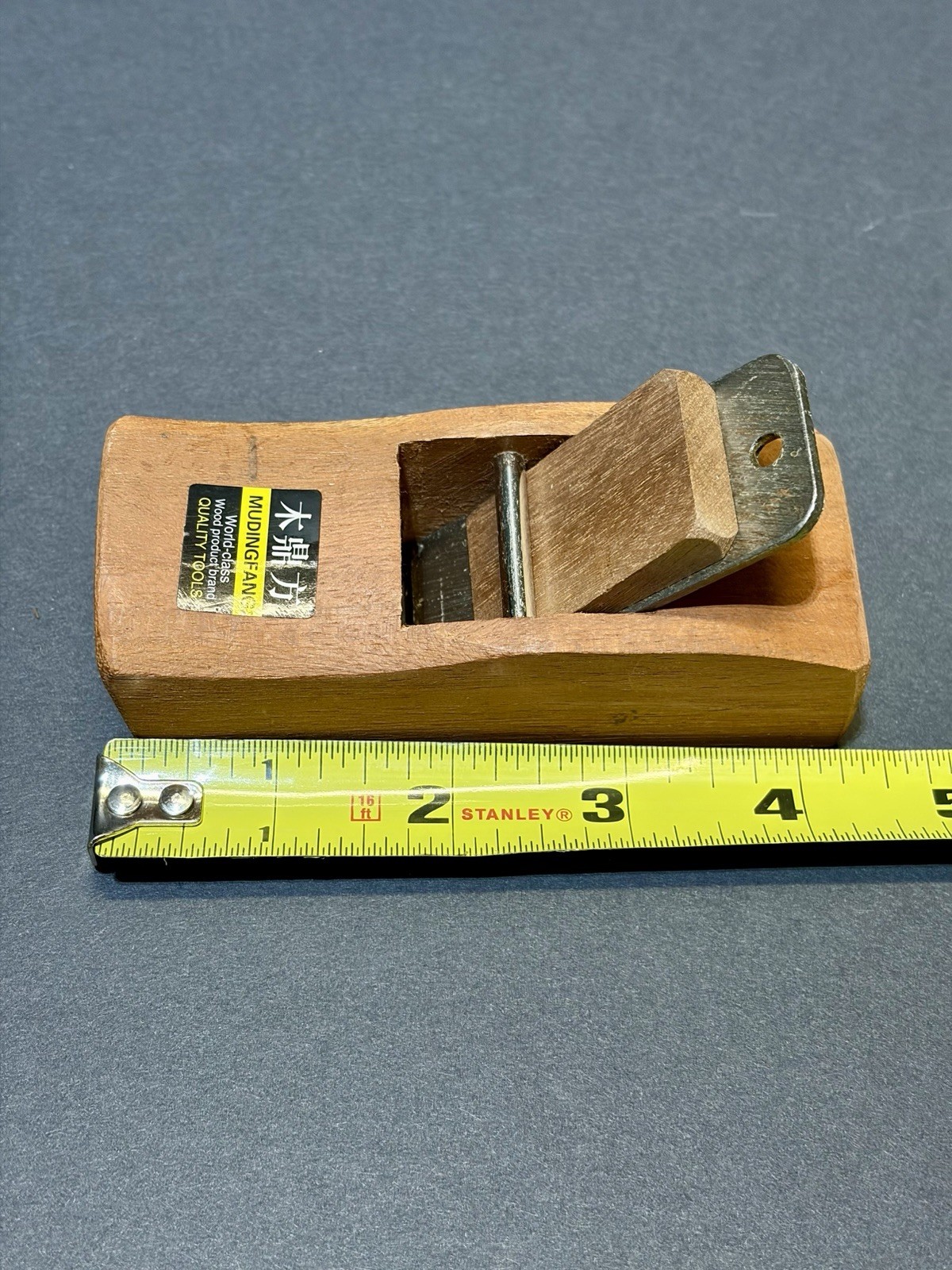 Flat Plane Bottom Edged Hand Tool