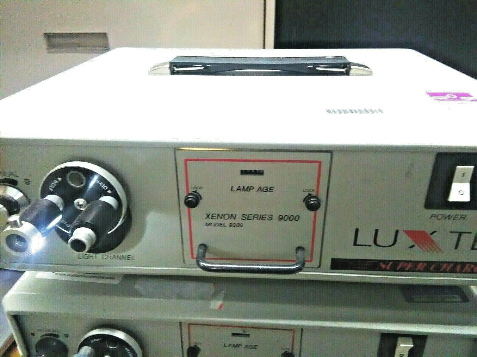Luxtec Model 9300 Super Charged  Xenon Light Source (L2)