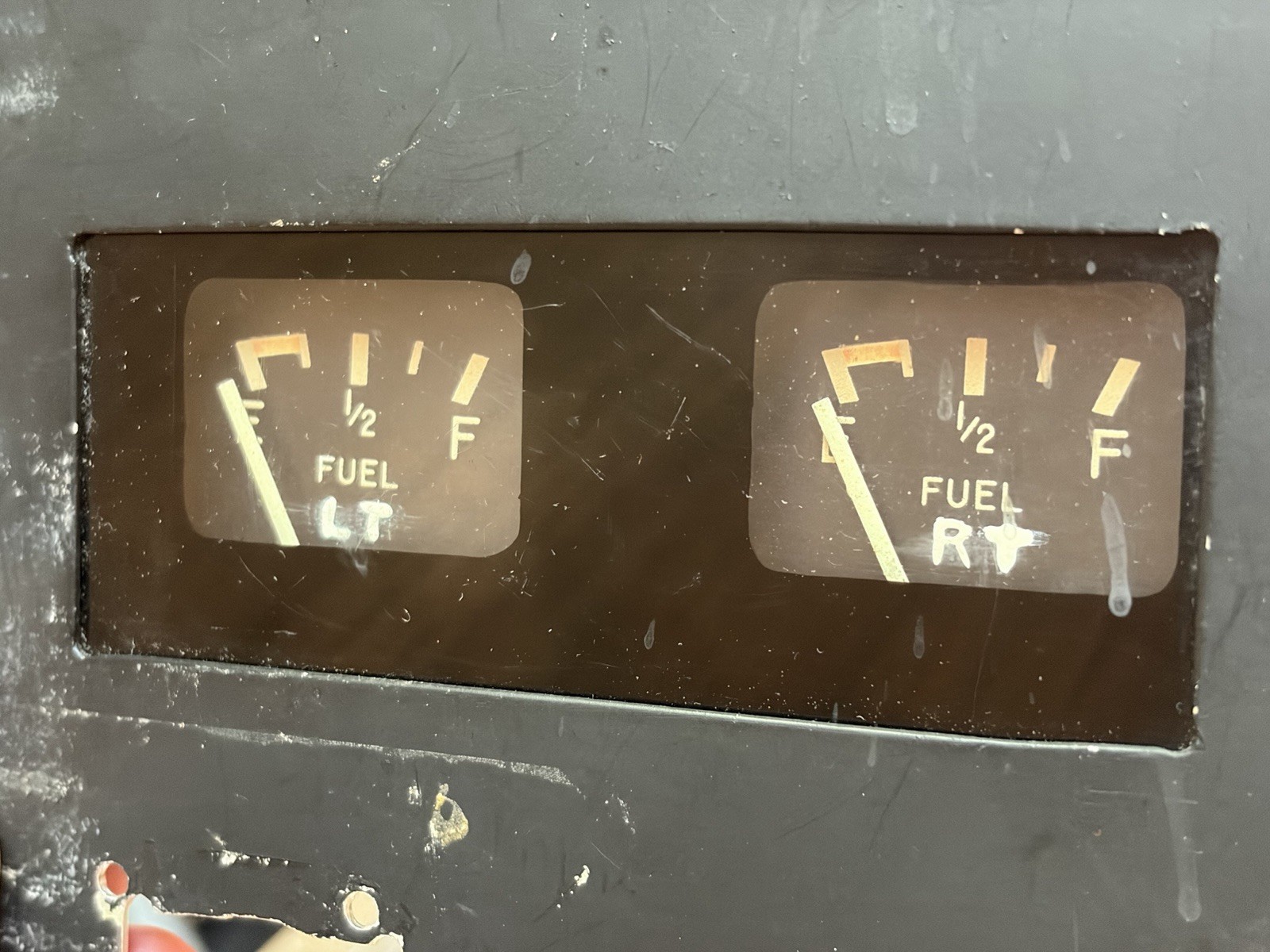 Cessna 180 Vintage Dual Fuel Quantity Gauge Panel Cluster Left Right LT RT