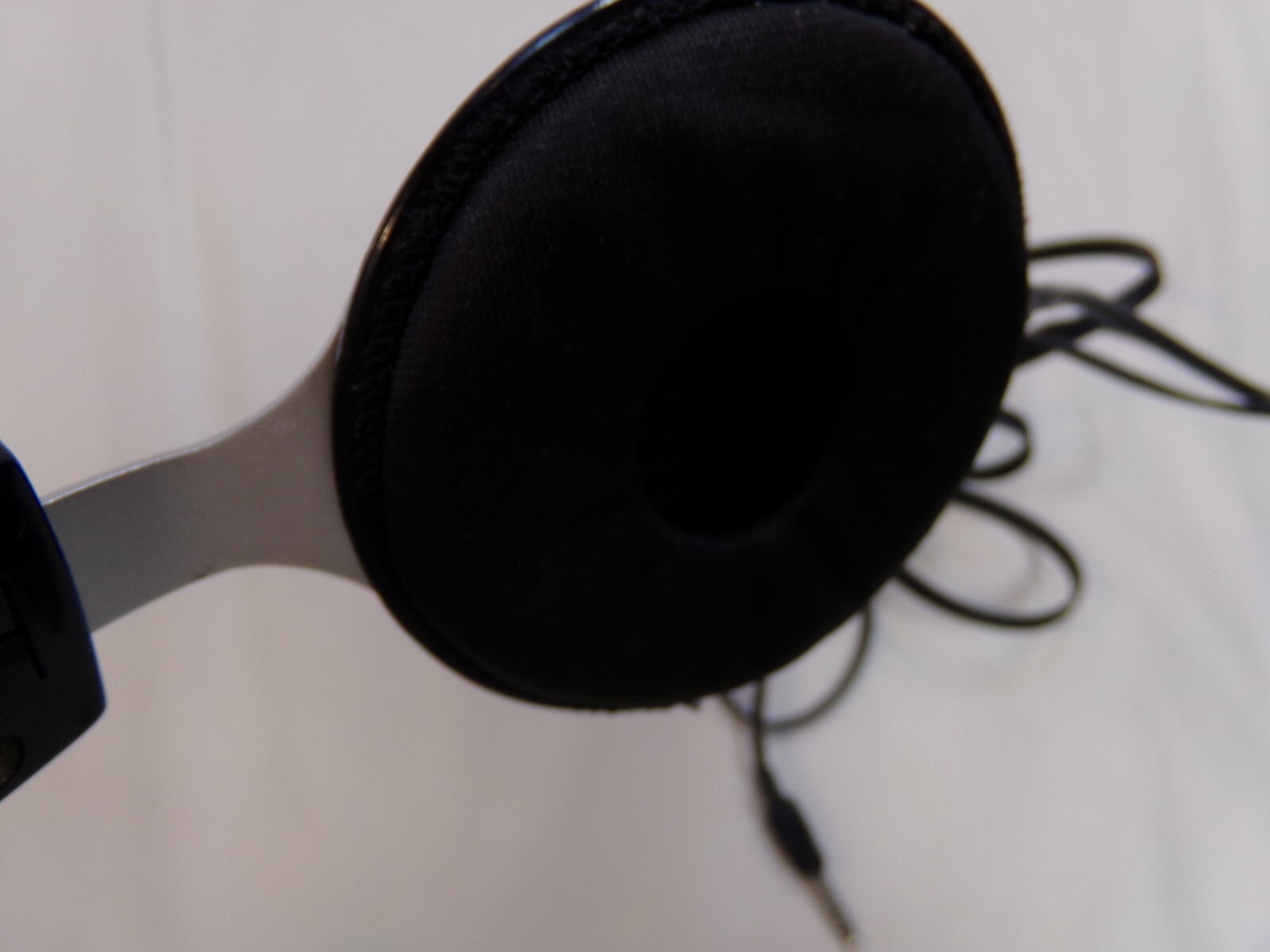Numark HV-2000 Headphones
