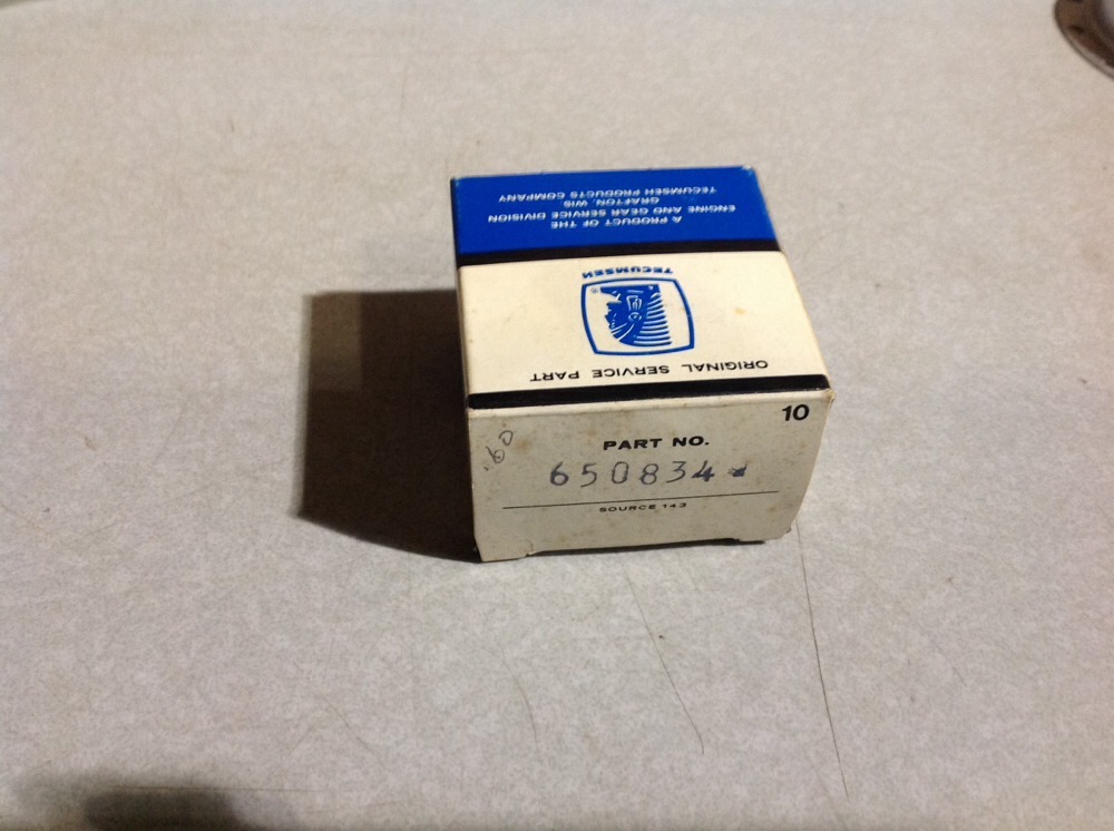 Genuine OEM Tecumseh Part # 650834 Screw with washer