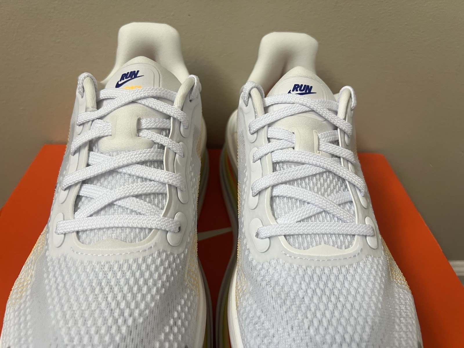 Nike Vomero Premium White Lapis Total Orange Laser Orange HQ2050-101