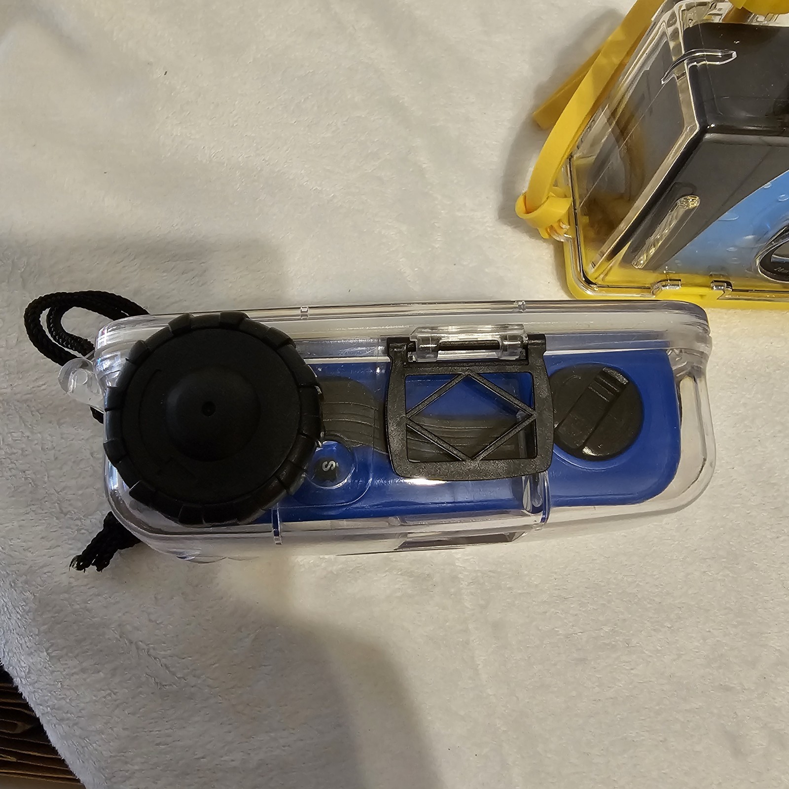 Set Of 2 Snap Sights! Optics Underwater Cameras Untested