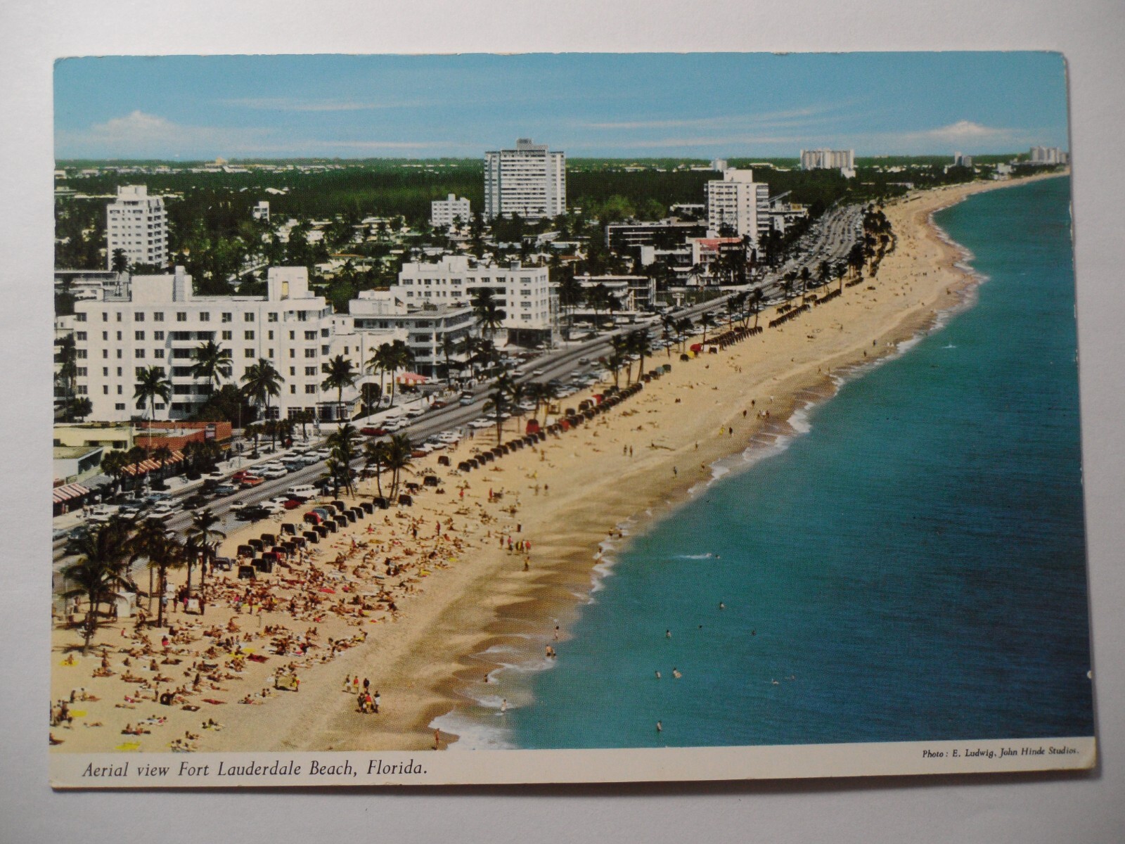 STAMPMART : USA FORT LAUDERDALE BEACH FLORIDA AERIAL VIEW POSTCARD USED TO NY