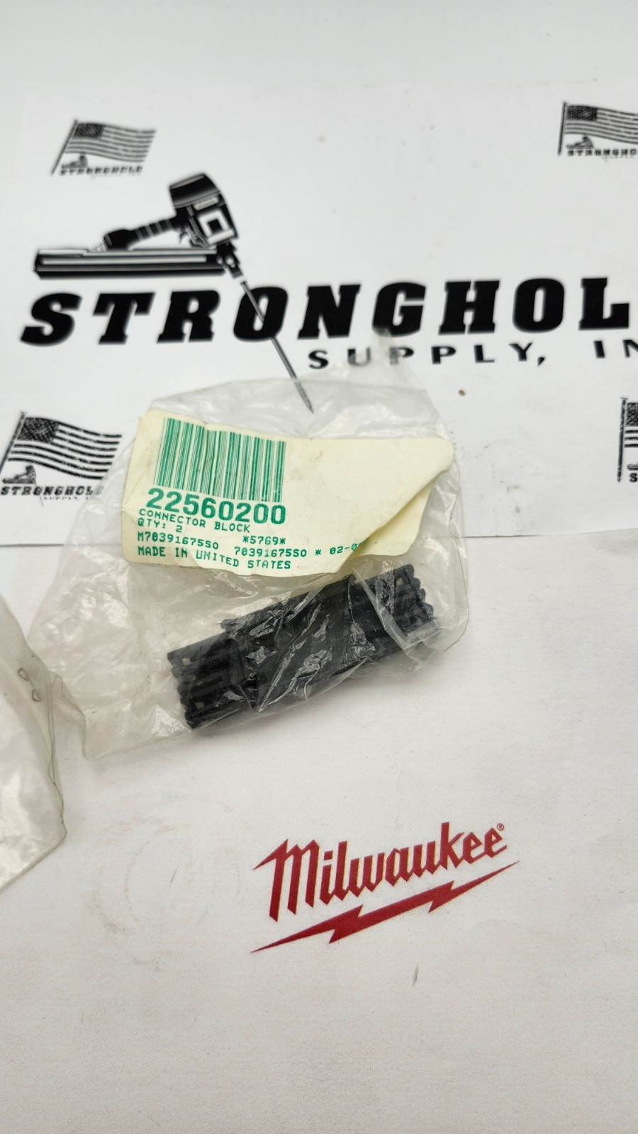 MILWAUKEE NEW OEM 22560200 CONNECTOR BLOCK