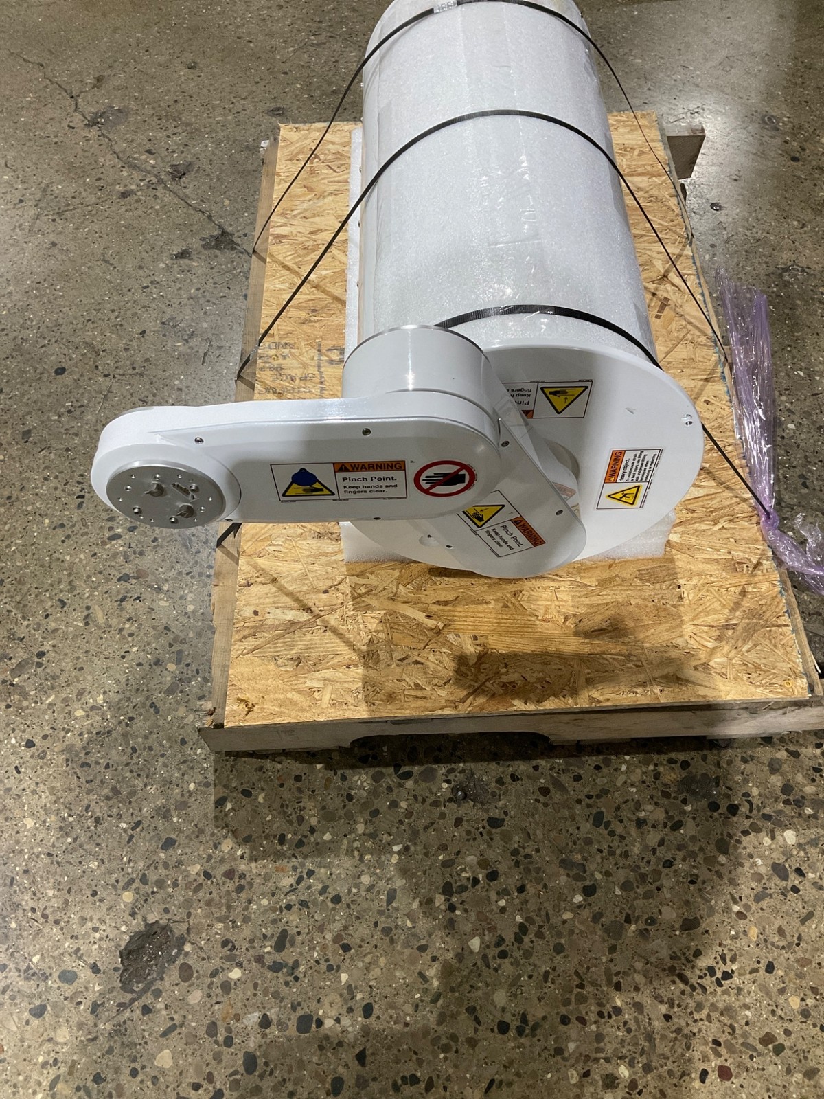 Innovative Robotics IR820C SCARA Robot NEW