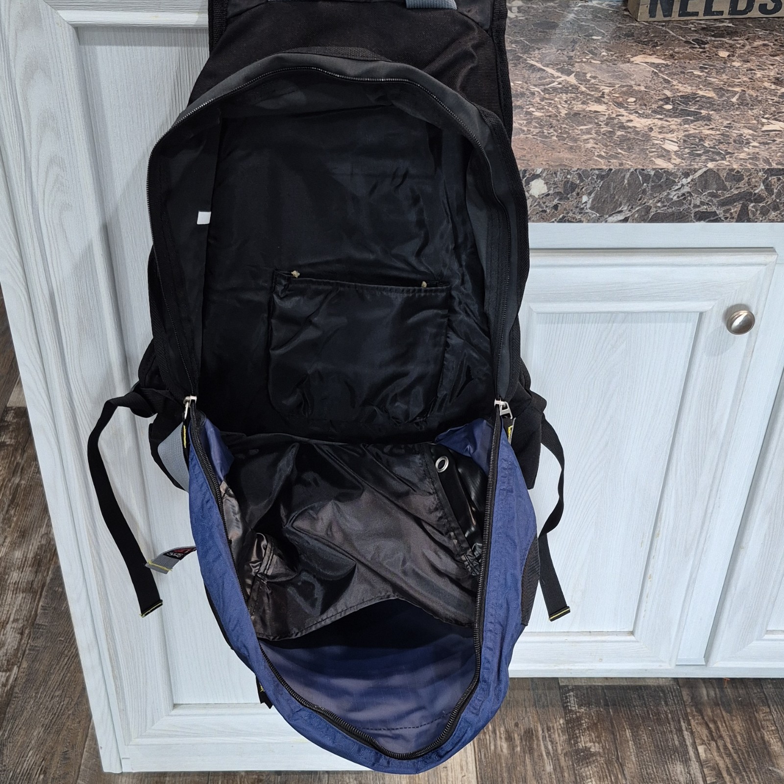 SUBZERO Blue Black Hiking Backpack 5 Pockets Padded Straps Nylon