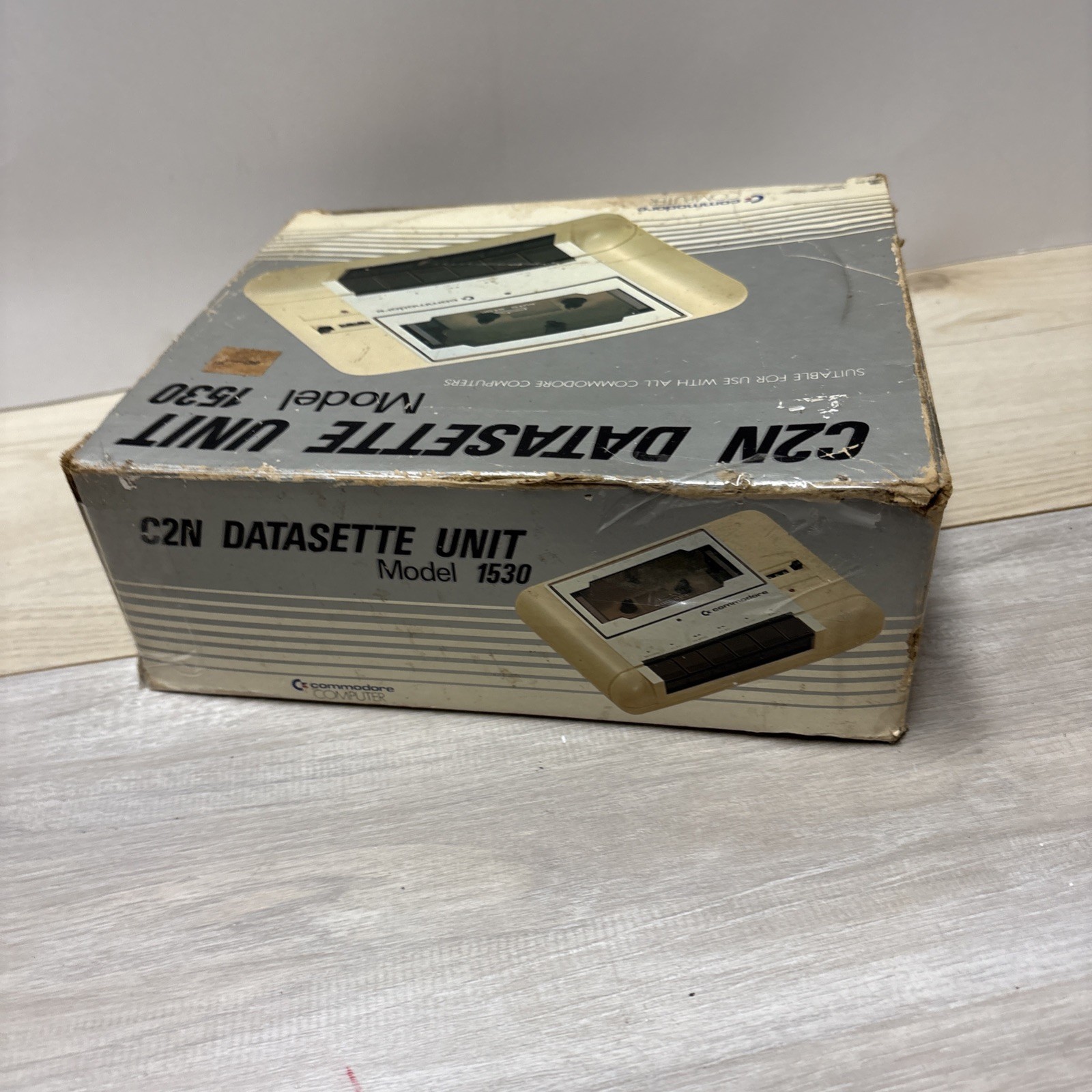 C2N Datasets Unit Model 1530 Commodore Computer With Box No Manuals UNTESTED