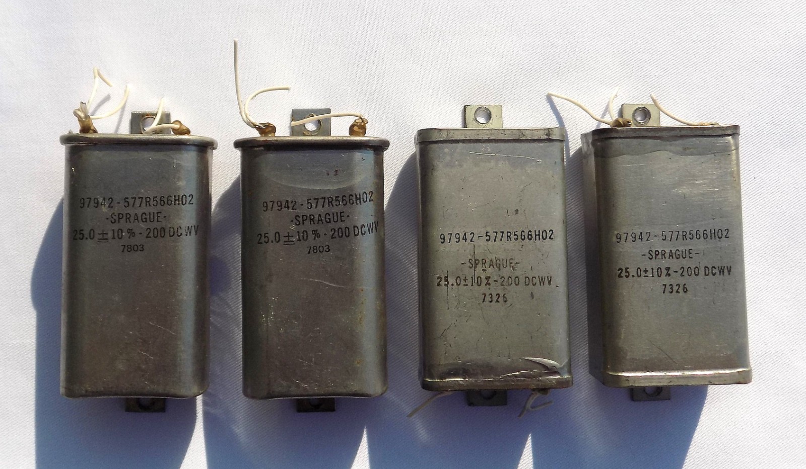Vintage Sprague Oil Capacitors  25.0Mf  200VDC  (Lot of 4pcs)