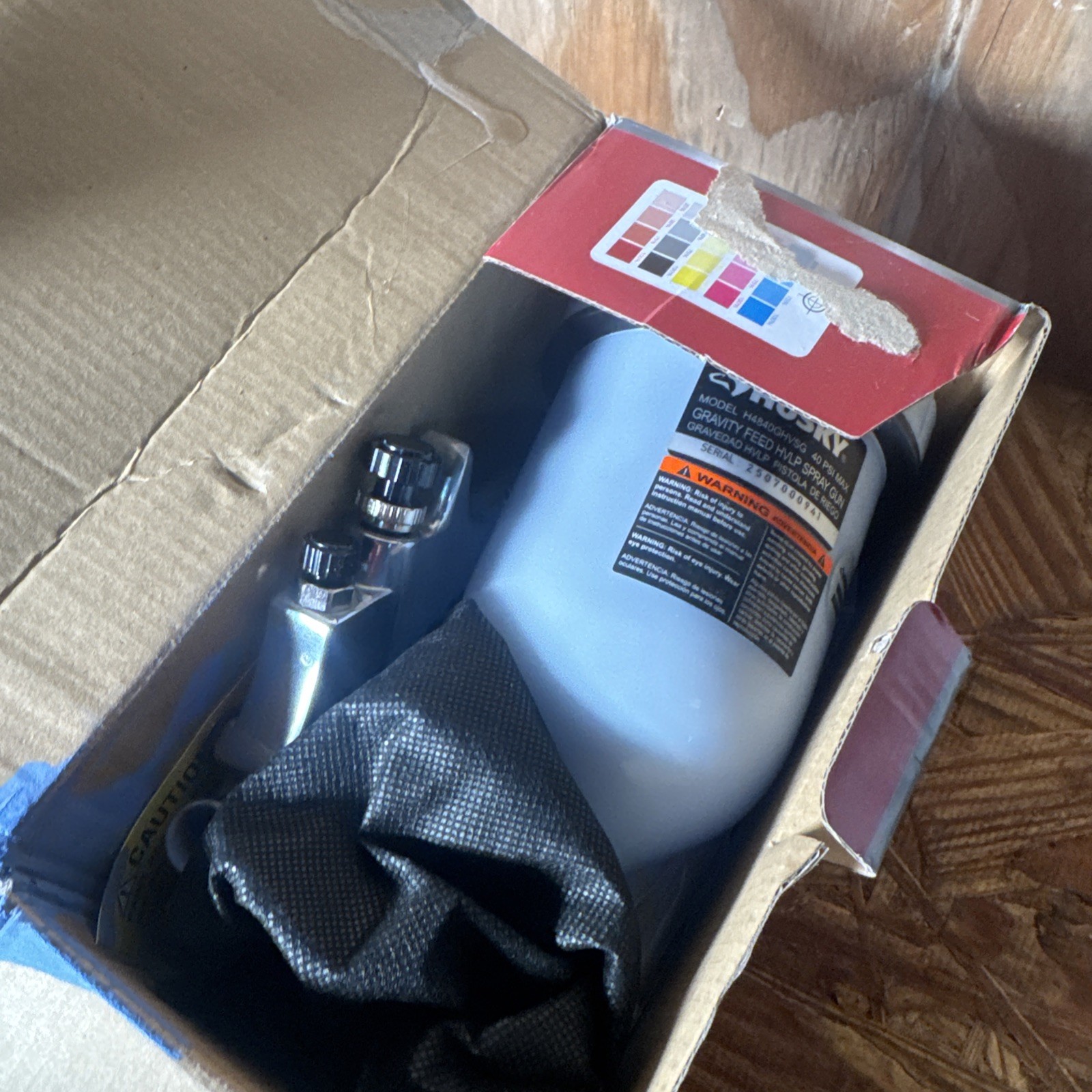 Brand new  unopened Husky Gravity Feed HVLP Spray Gun 762 051