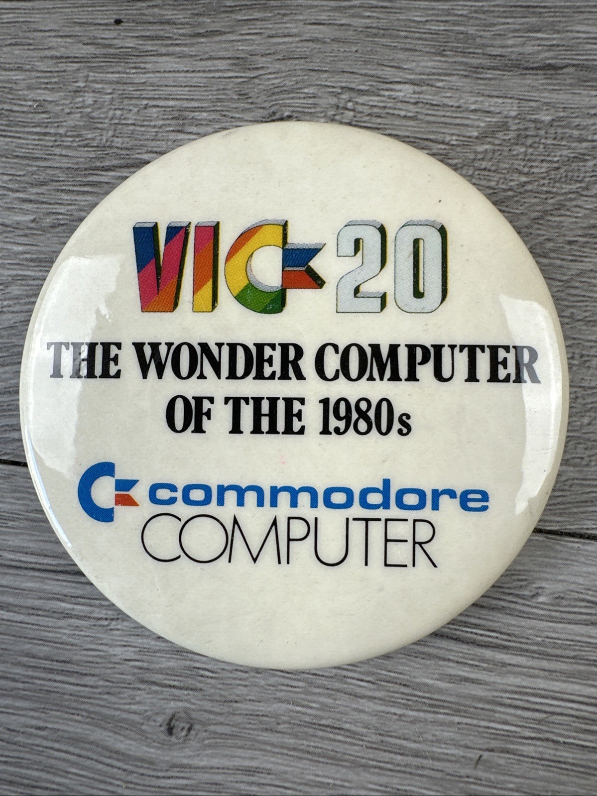 Commodore vic 20 original promotional pin