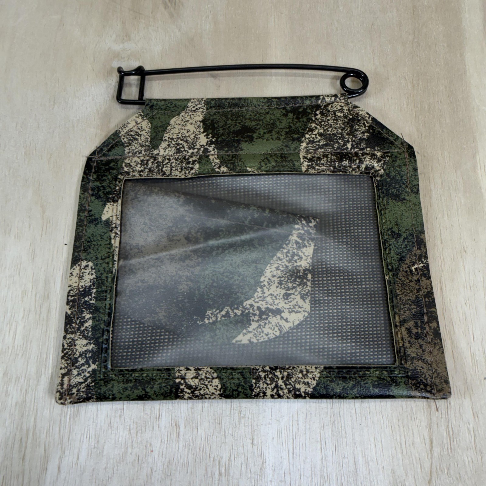 Camouflage Hanging Scale Sling Pouch Green Lightweight Metal Plastic Vintage