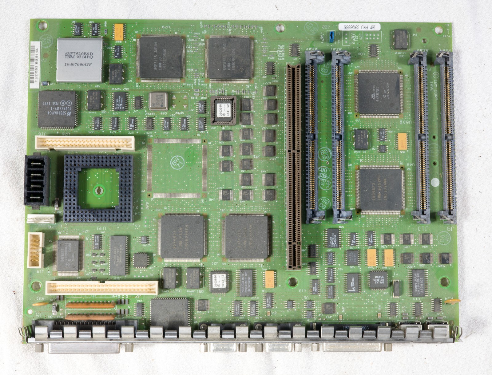 Vintage IBM PS/2 Model 77 9577 Bermuda Motherboard planar + riser Microchannel