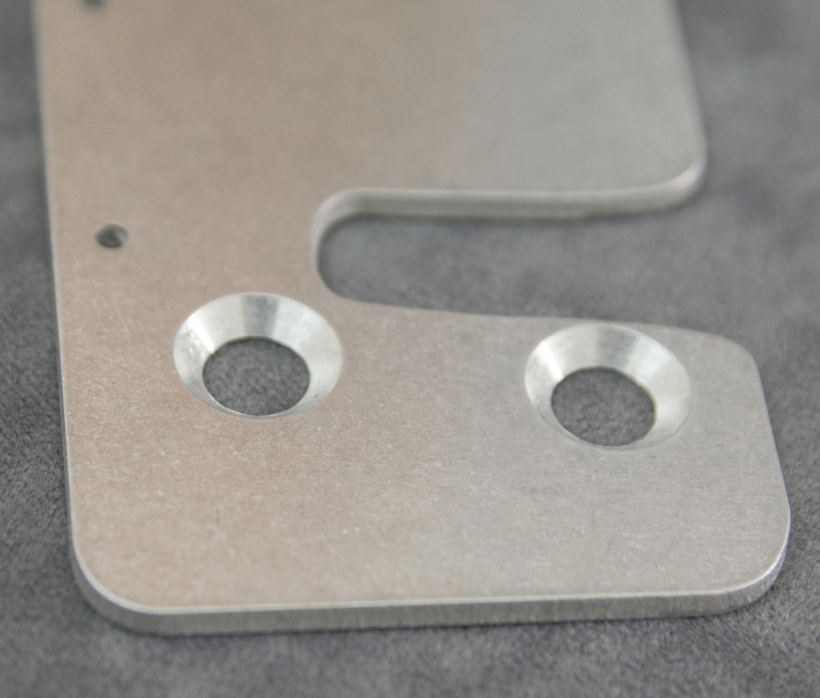 Jeep Cherokee (XJ) 97-01 door latch repair & reinforcement plate pair; L & R