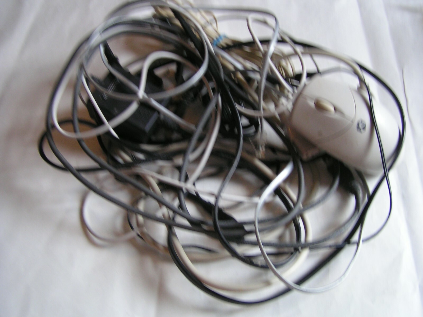 DELL RT7D00 Keyboards MIXED LOT Computer Hardware Wires Mouse Misc