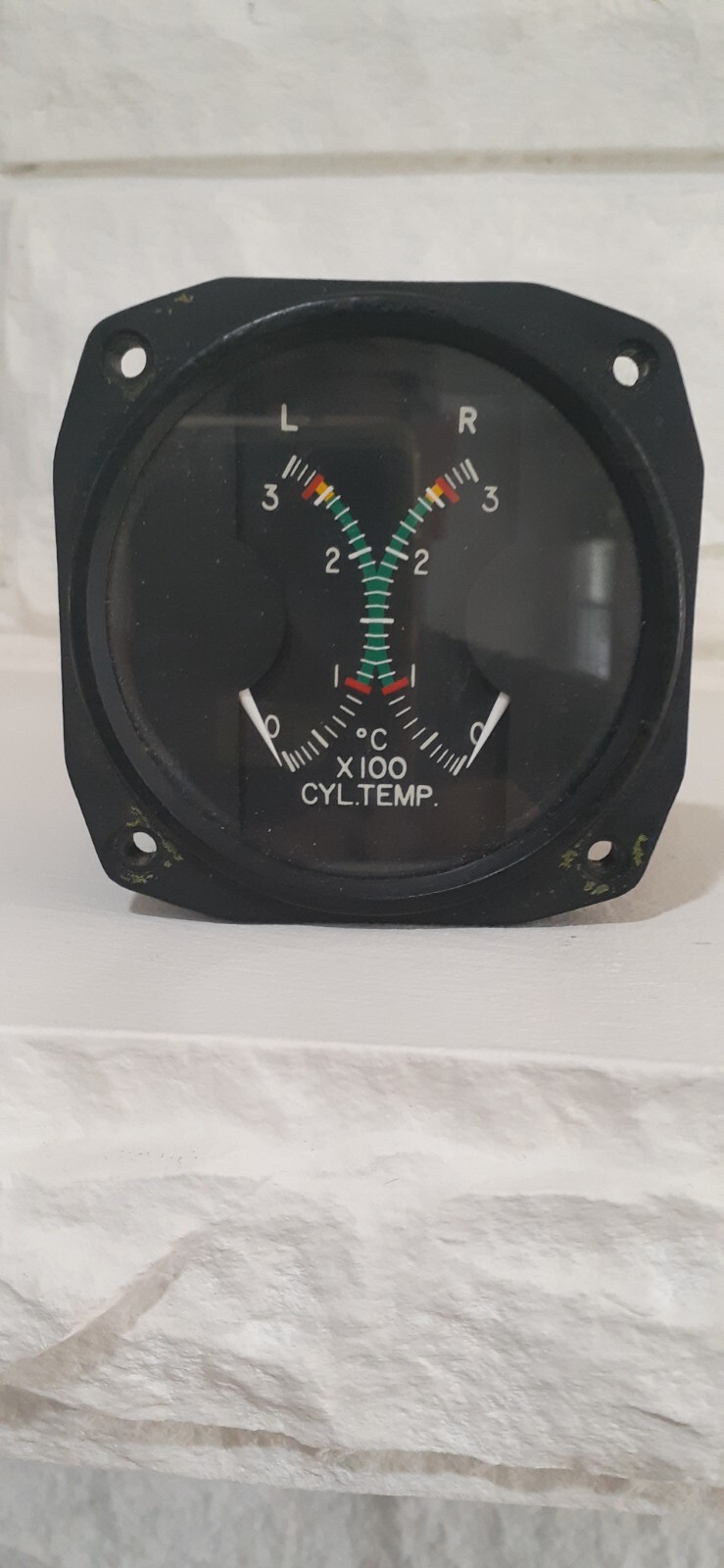 LEFT & RIGHT CYLINDER TEMP. INDICATOR