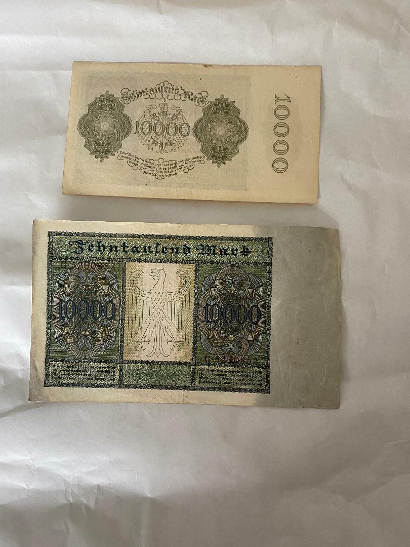 1922 10,000 MARK GERMANY 2 NOTES LARGE CIR./SMALL UNC. GERMAN VAMPIRE NOTES