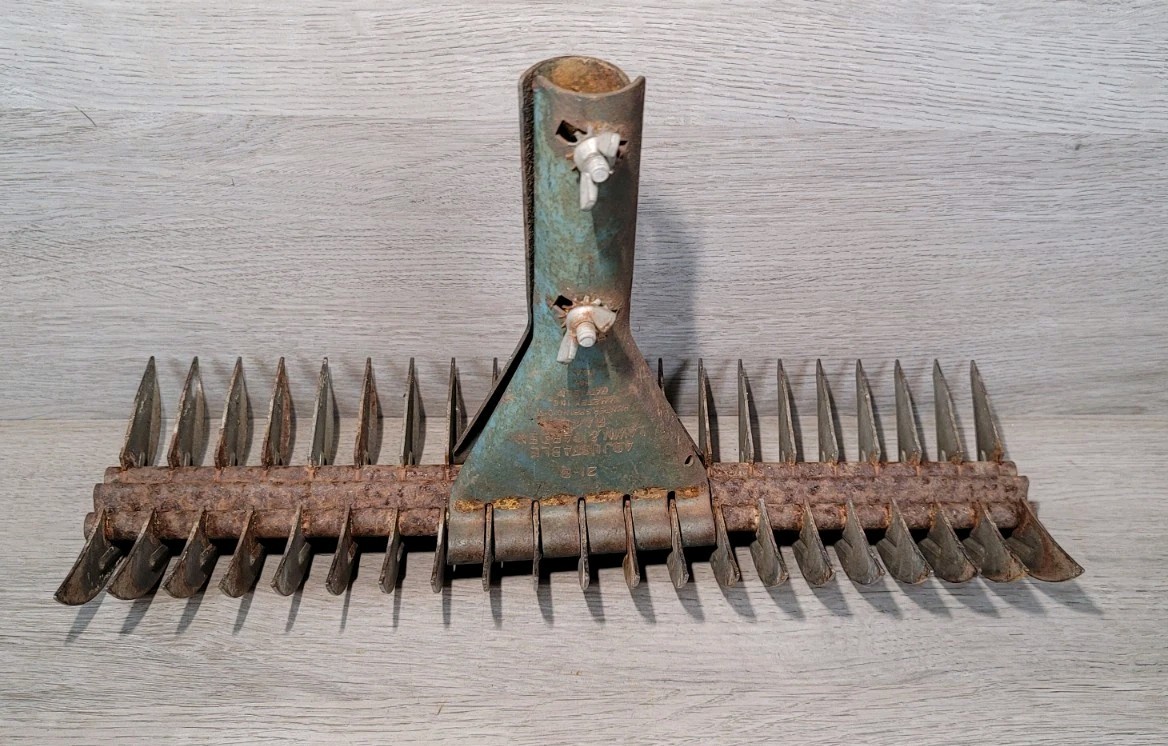 Lawn Garden Rake Thatching 21-B Adjustable Hunter Spring Div. Ametek Inc.