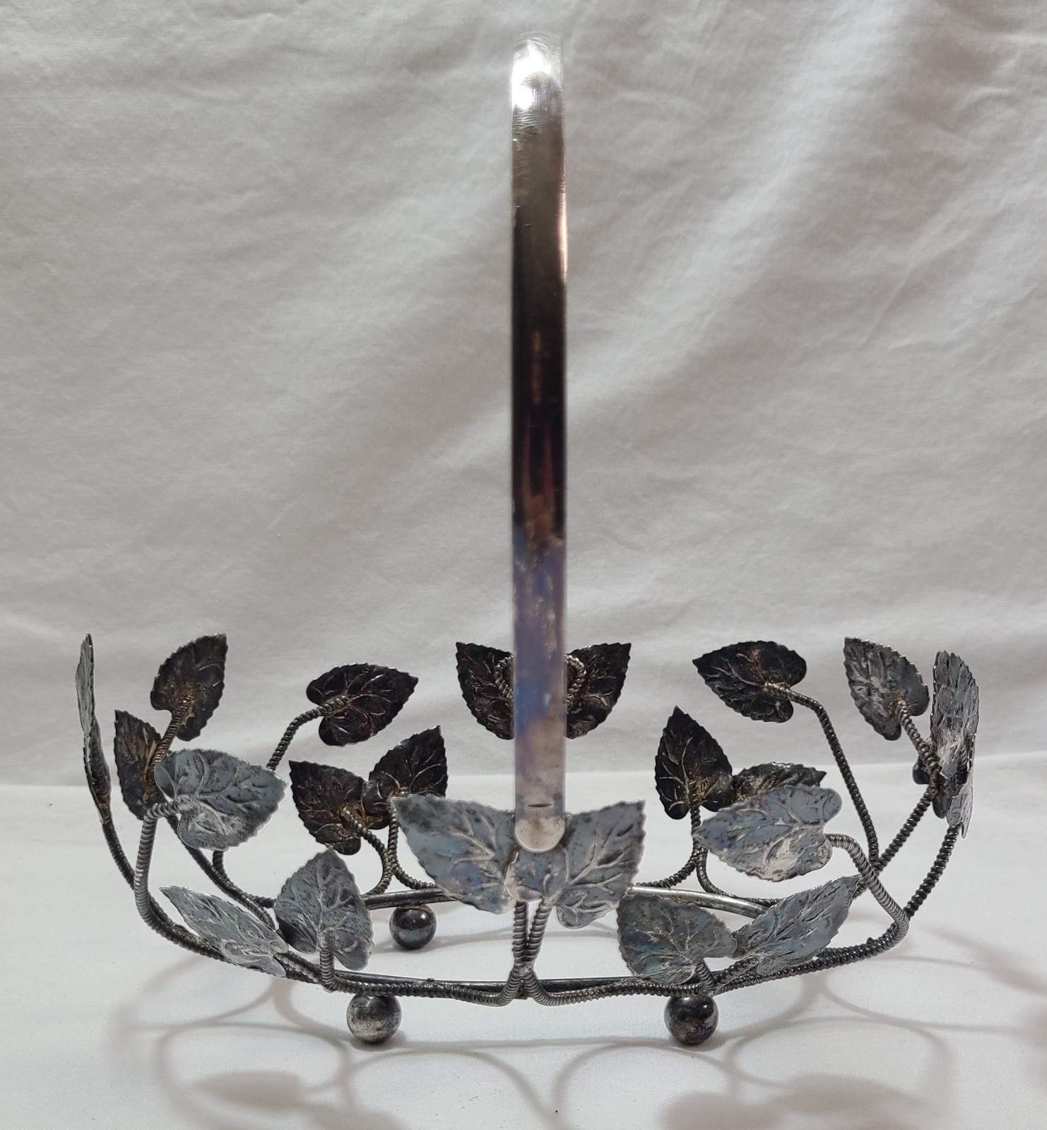 Vintage Silverplate Brides Basket Twisted Wire Leaf as Support  4 Ball Feet