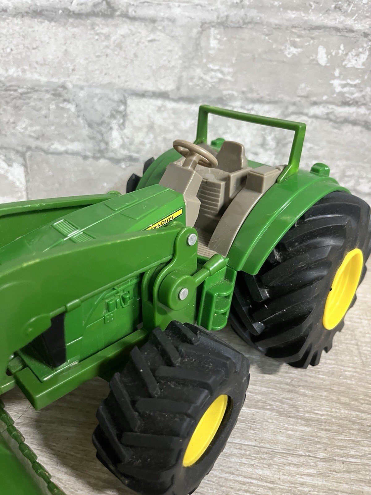 Ertl John Deere Toy Front Loader