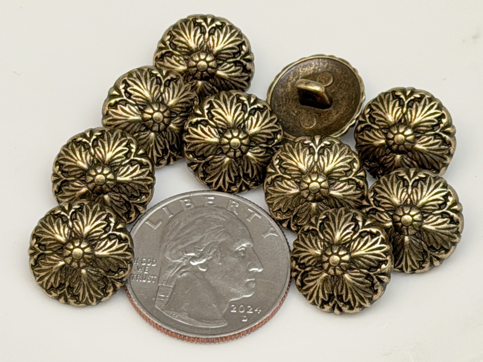 11 Buttons X 15mm 5/8". Custom List