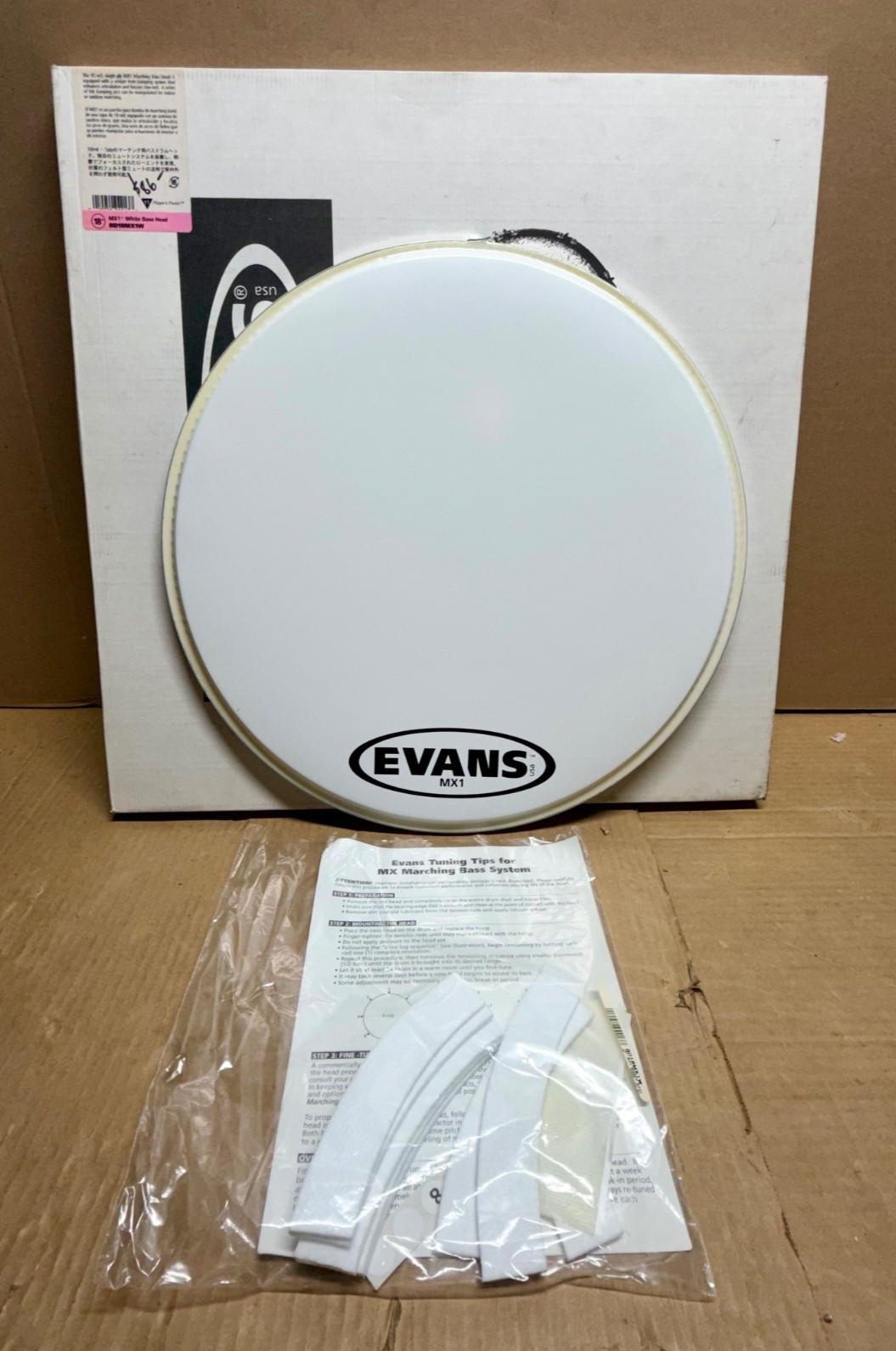 EVANS BD18MX1W 18" MX1 WHITE MARCHING BASS DRUM HEAD
