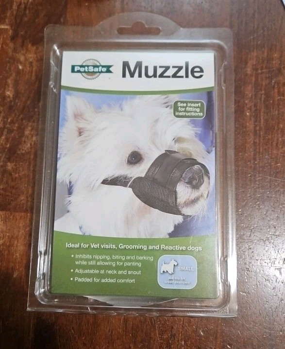 Dog Muzzle Small 7"-8.25" Black Padded Safe Inhibits Nips Bites Barking PetSafe