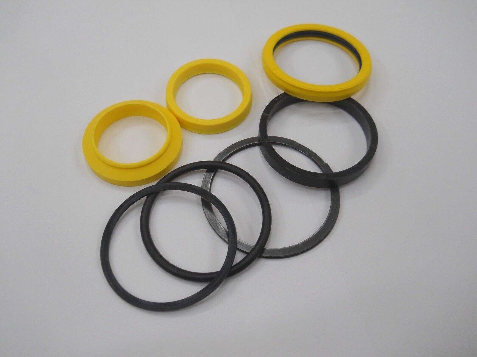 Quadra Bigfoot Leveling Jack Replacement Seal Kit ( 2 3/8 Outer Diameter ) E-450