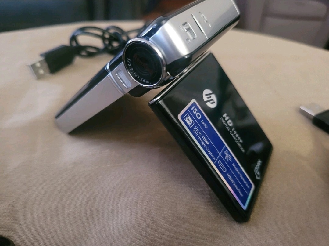 TEN Portable Handheld Camcorders In (Excellent Condition) w/ cords and case